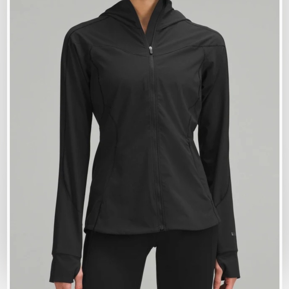 lululemon athletica Black Full-Zip Mist Over Windbreaker Jacket size 6